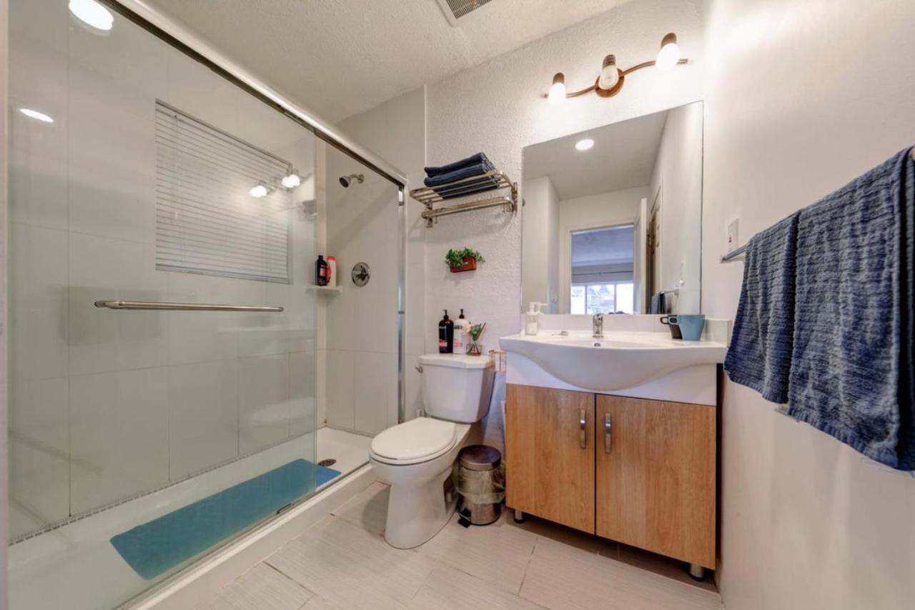 Private Suite With Separated Entrance Monica'S Home Ρίτσμοντ Εξωτερικό φωτογραφία